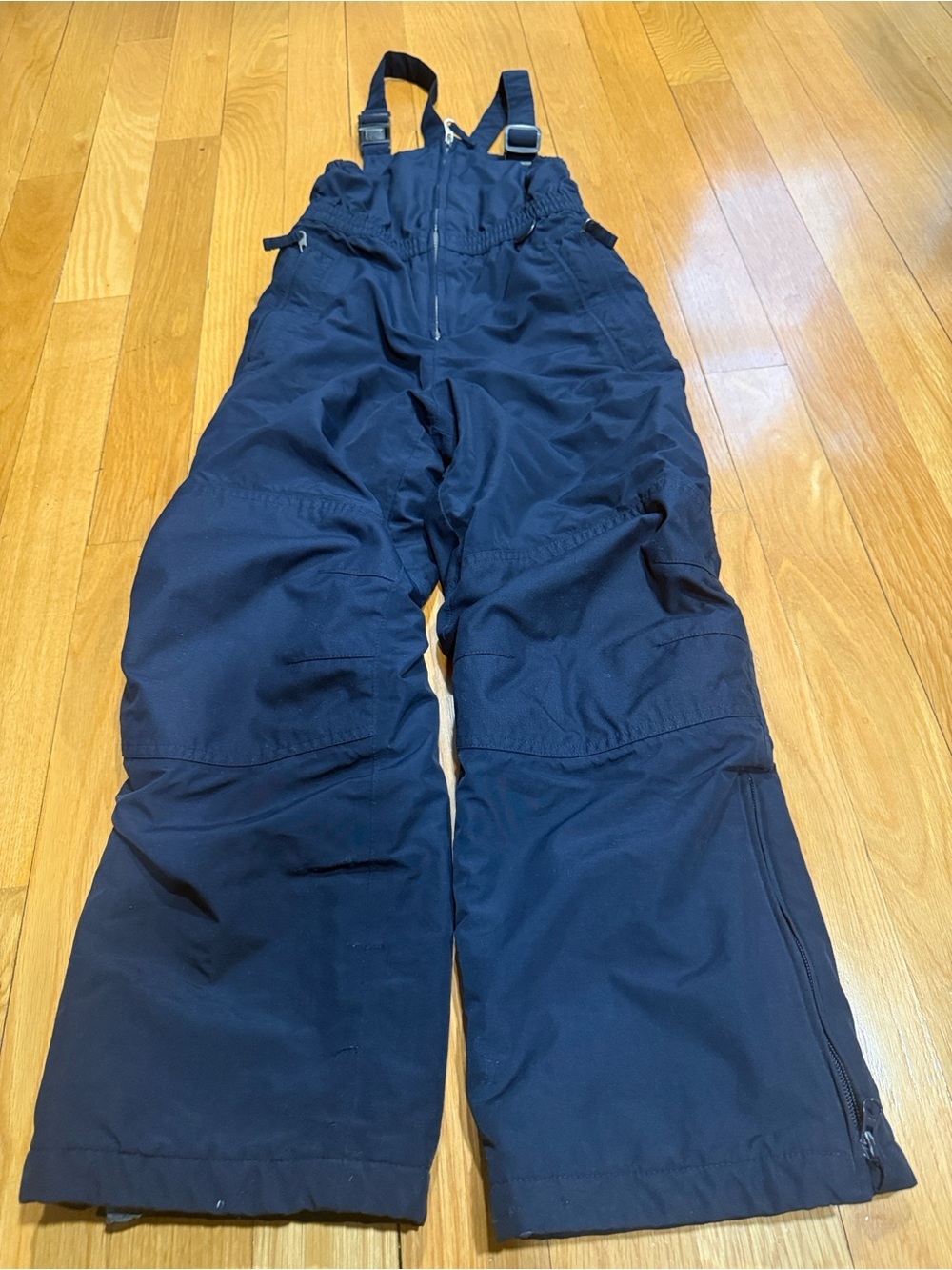 Lands’End boys snowpants size 10.